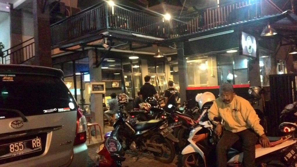 Zameena Guest House Cimahi Exterior foto